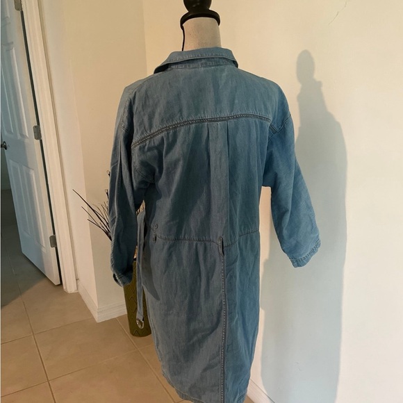 Mint condition Lacoste $170 Sz 38 medium denim dress - Picture 4 of 6